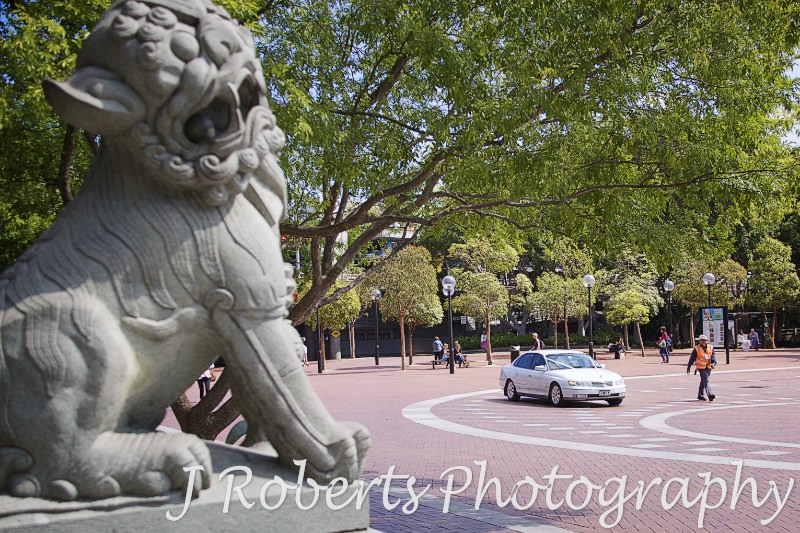 Bridal car arriving at Chinese Gardens Darling Harbour - wedding photography sydney